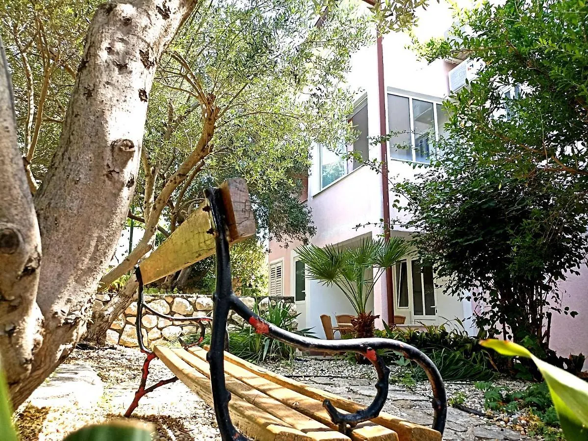Apartmani Daniela Rab Town Croatia