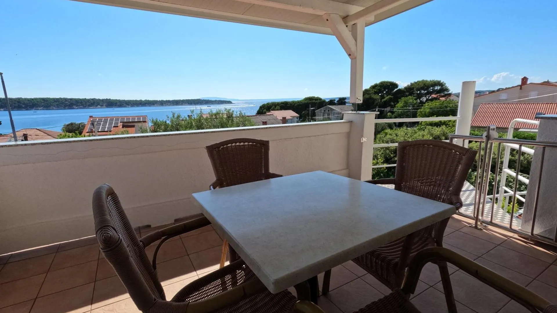 Apartmani Daniela Rab Town 0*,  Croazia