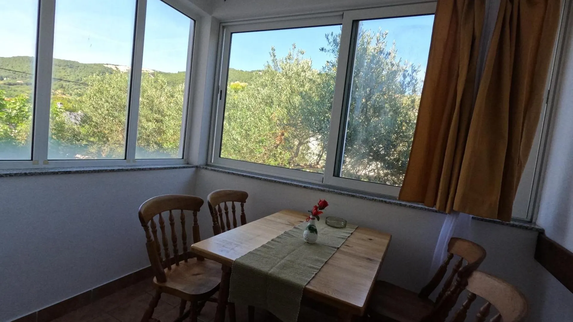 Apartmani Daniela Rab Town